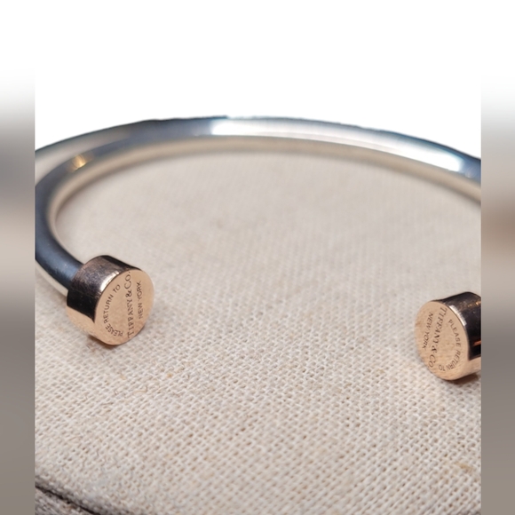 Rare Tiffany & Co Rubedo Ends Circle Edge Cuff Bracelet - Picture 7 of 16
